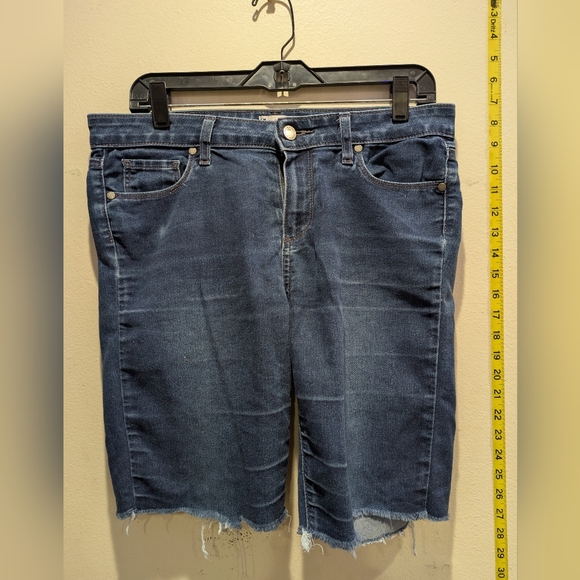 PAIGE Pants - PAIGE Blue Jean Shorts Size 30